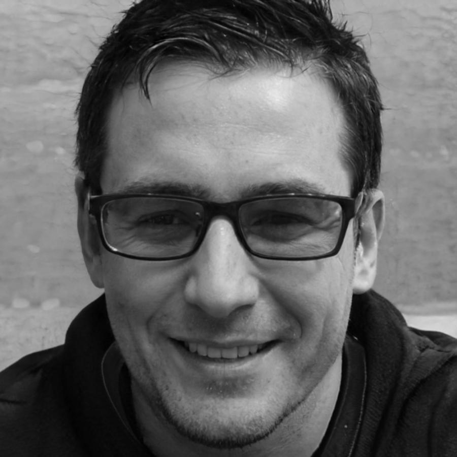Retrato de Fabricio Mendoza, especialista financiero